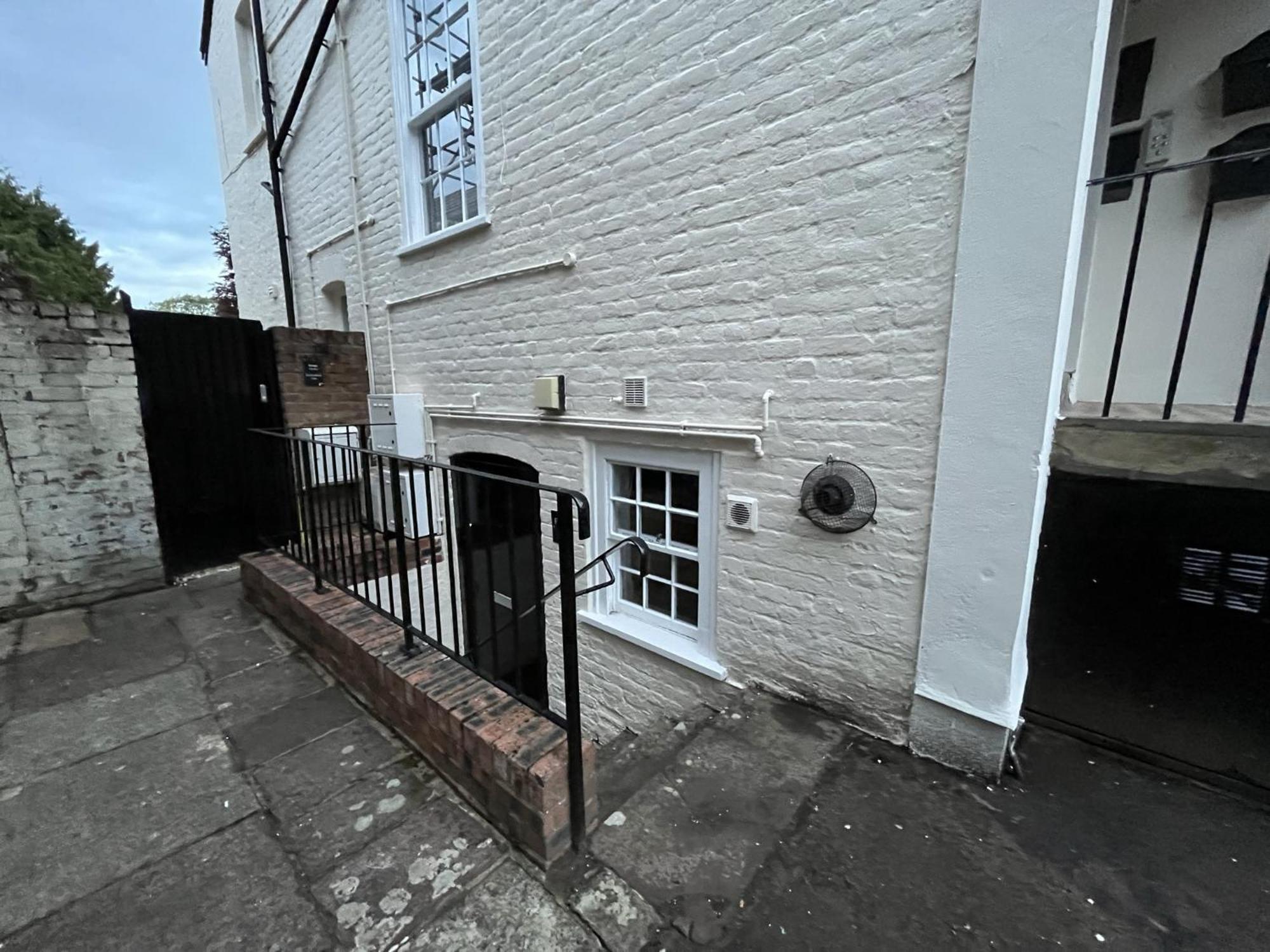 The Cozy Apartment Gloucester Exterior foto